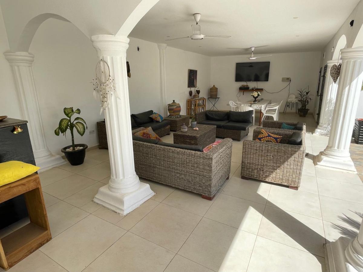 Dulaa Deema Residence Brufut Heights Tranquil Zewnętrze zdjęcie